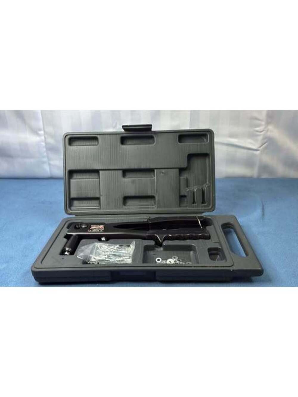 Arrow RL100 Rivet Tool Kit - Picture 2 of 4